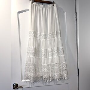 New With Tags, Chicos Beautiful White Maxi Skirt, Sz 0 (4 - 6), lined, Lace